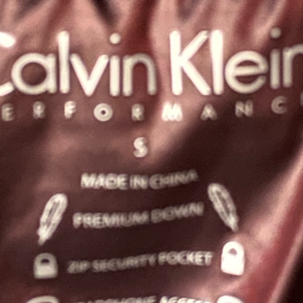 Premium Down Calvin Klein Performance - Picture 3 of 3